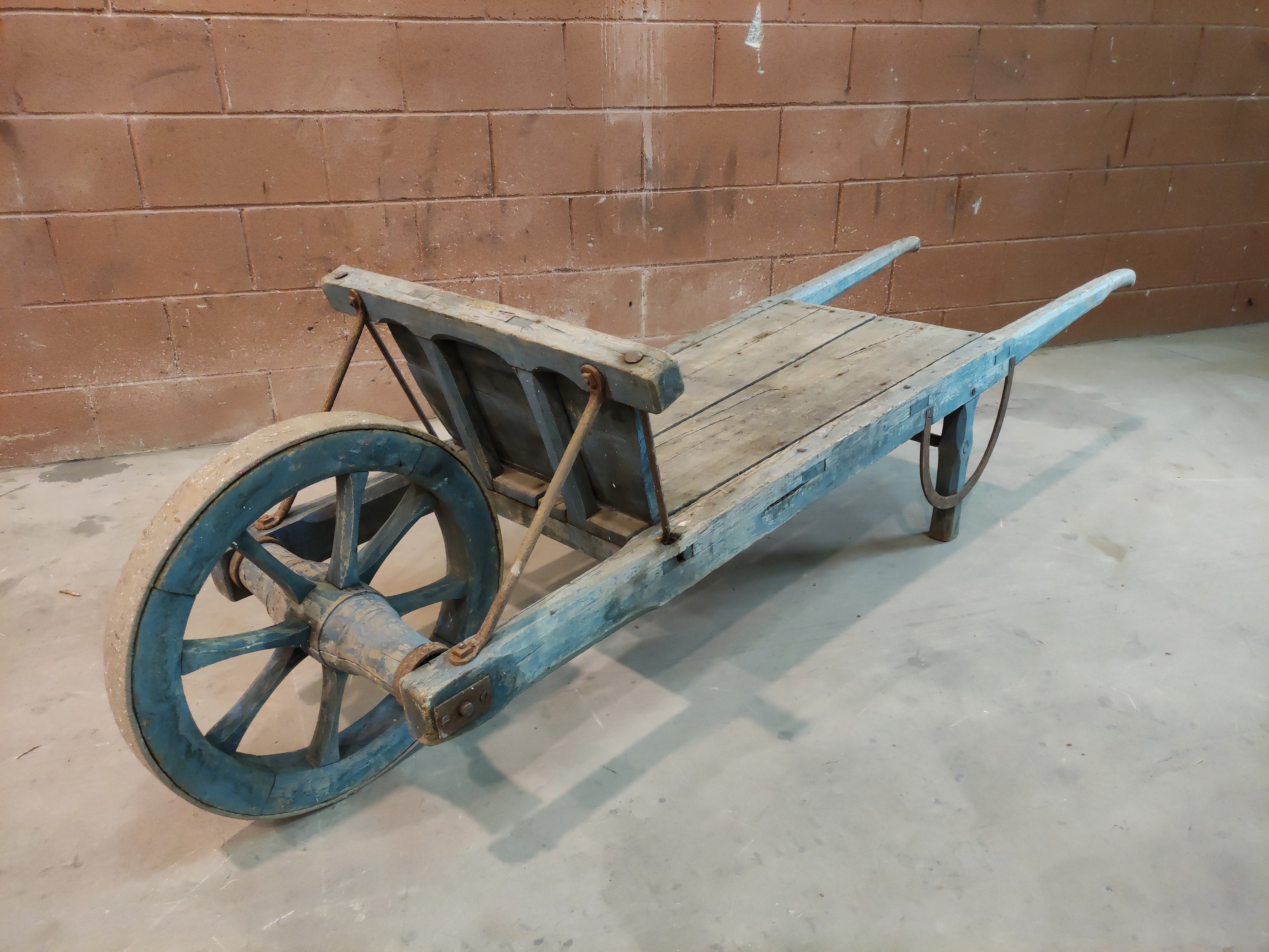 carretilla obra madera metal 60x94-221x67 1u